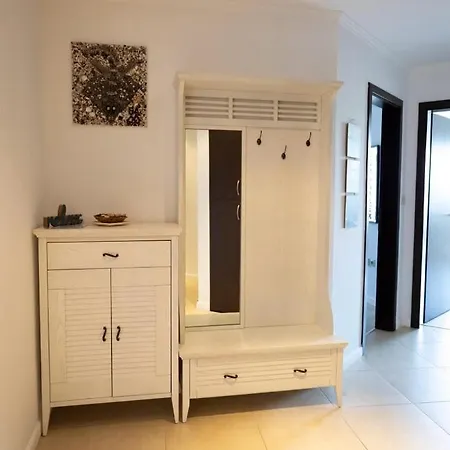 Apartment Oasis Club