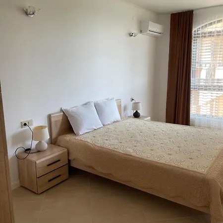 Apartment Oasis Club