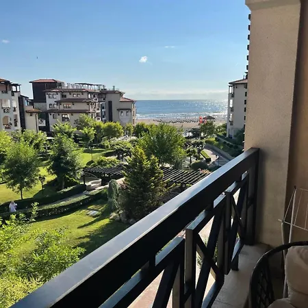 Apartment Oasis Club Lozenets
